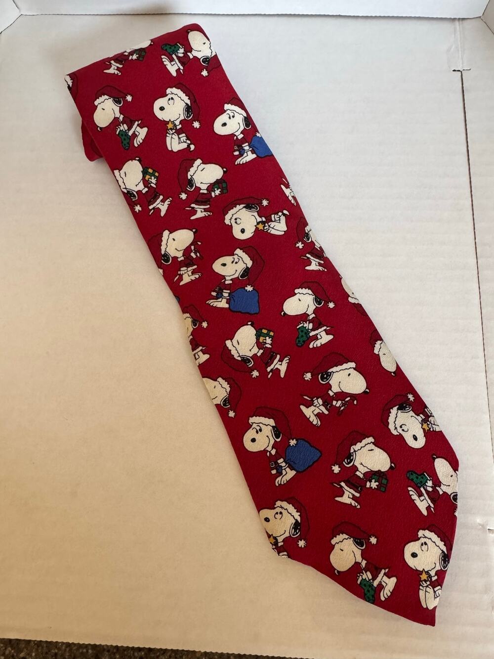 Vintage 1996 Peanuts Snoopy Dear Santa Christmas Silk Tie Made USA Red
